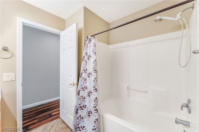 1811 Night Shadow Avenue, North Las Vegas, NV 89031
