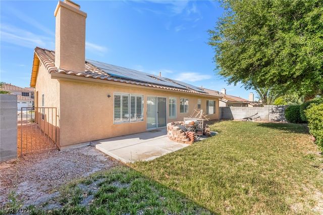 1811 Night Shadow Avenue, North Las Vegas, NV 89031