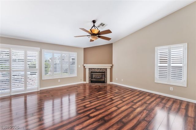 1811 Night Shadow Avenue, North Las Vegas, NV 89031