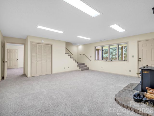 115 Woodhaven Drive, Hendersonville, NC 28739