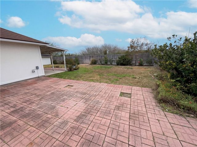 3201 Keltic Dr, Corpus Christi, TX 78414