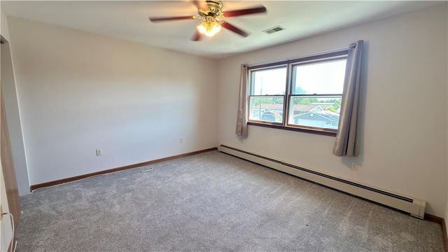 1145 7th Street 2nd Floor, North Catasauqua Bor, PA 18032