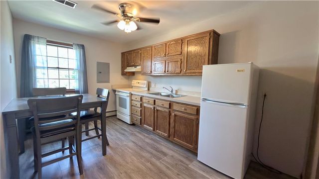 1145 7th Street 2nd Floor, North Catasauqua Bor, PA 18032