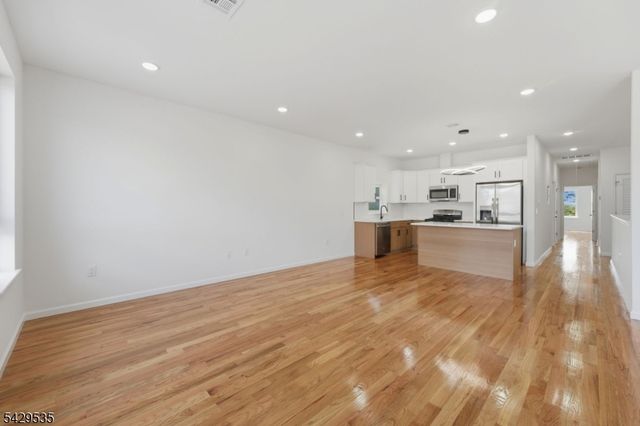 68 Sherman Ave, Newark City, NJ 07114