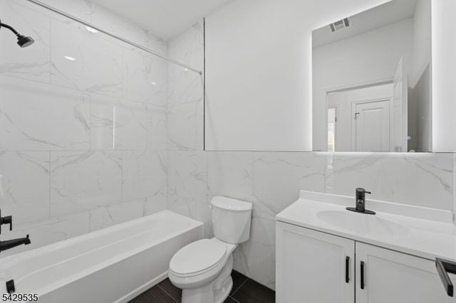 68 Sherman Ave, Newark City, NJ 07114