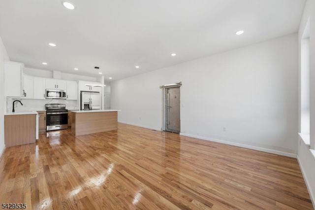 68 Sherman Ave, Newark City, NJ 07114