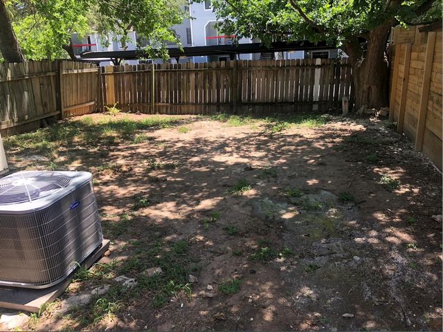 1009 Fieldwood DR A, Austin, TX 78758