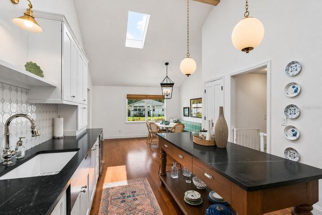 815 W KENTUCKY AVENUE, Tampa, FL 33603