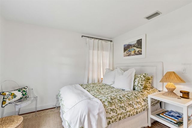 815 W KENTUCKY AVENUE, Tampa, FL 33603