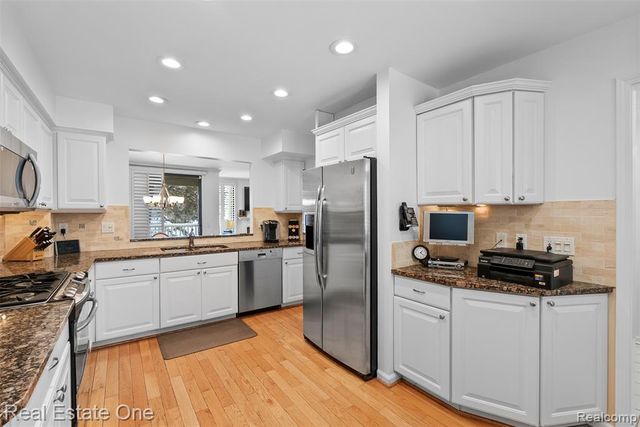 2409 Wildbrook Run, Bloomfield Hills, MI 48304