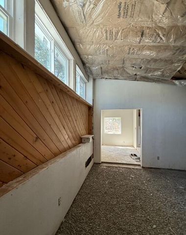 23 SKYLAND Boulevard, Tijeras, NM 87059