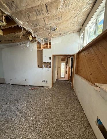 23 SKYLAND Boulevard, Tijeras, NM 87059