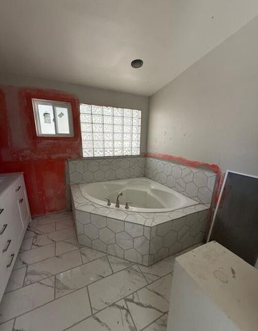 23 SKYLAND Boulevard, Tijeras, NM 87059