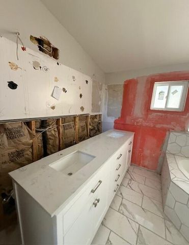 23 SKYLAND Boulevard, Tijeras, NM 87059