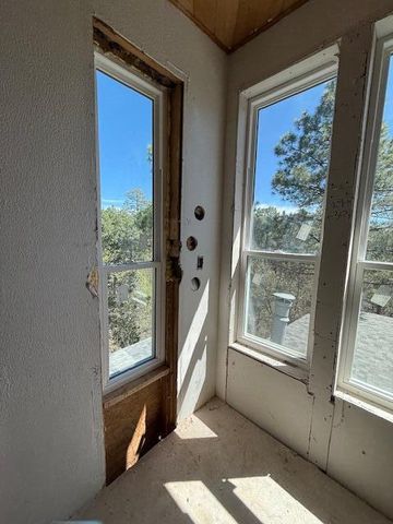 23 SKYLAND Boulevard, Tijeras, NM 87059