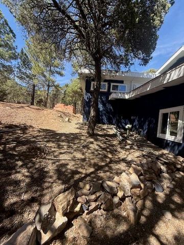 23 SKYLAND Boulevard, Tijeras, NM 87059