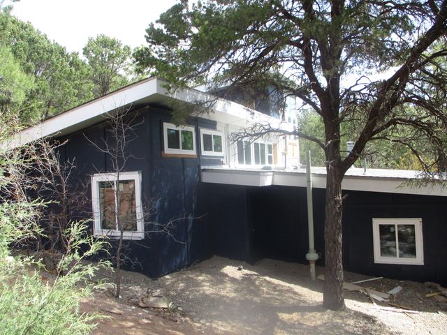 23 SKYLAND Boulevard, Tijeras, NM 87059