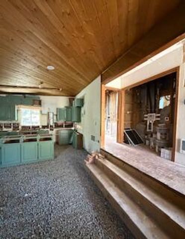 23 SKYLAND Boulevard, Tijeras, NM 87059