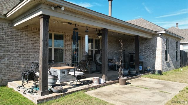 72 Tallahatchie Drive, Wetumpka, AL 36093