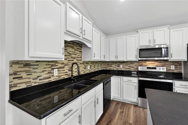 193 Lakeside Drive, Waleska, GA 30183