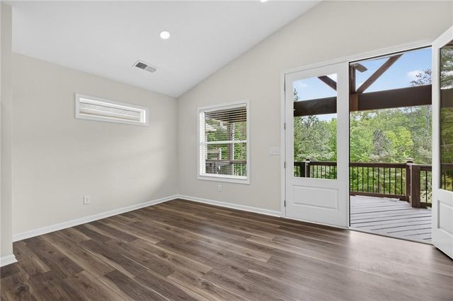 193 Lakeside Drive, Waleska, GA 30183