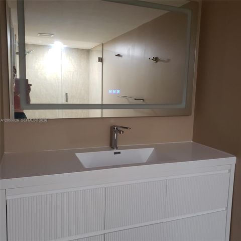 1201 S Ocean Dr 2105S, Hollywood, FL 33019