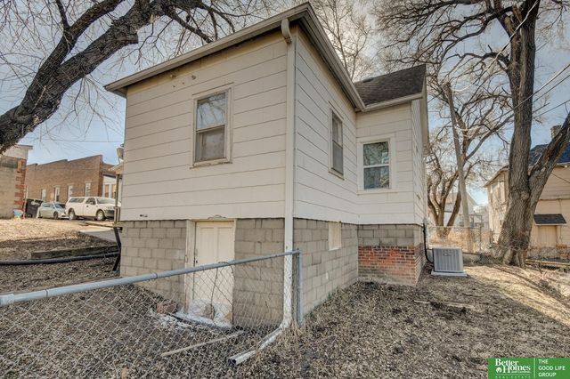 3022 S 20 Street, Omaha, NE 68108