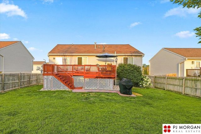 8204 S 161st Avenue, Omaha, NE 68136