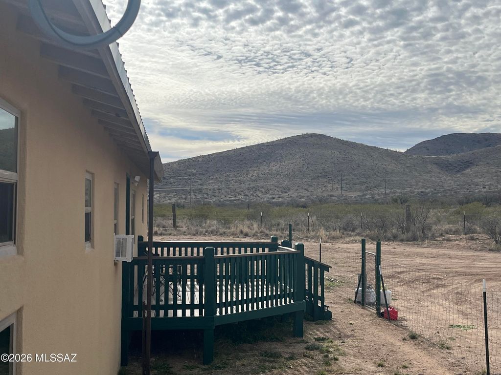 Image 6 of property listing at 2944 N Manzora Road, Cochise, AZ 85606