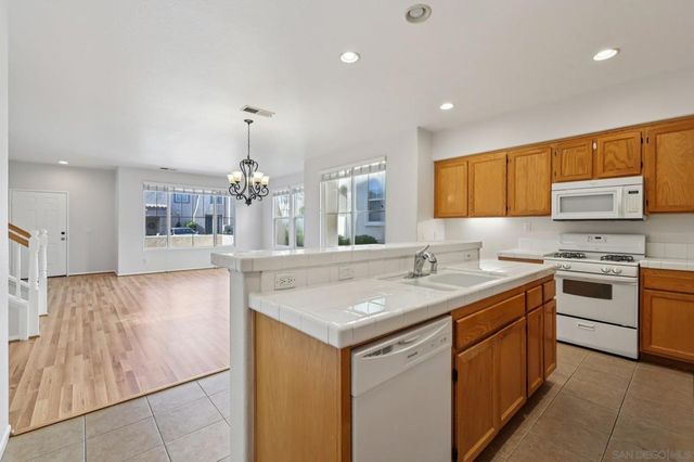 1279 Gorge Run Way 3, Chula Vista, CA 91913