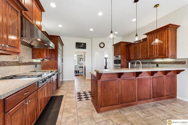 19820 S 174 Plaza, Springfield, NE 68059