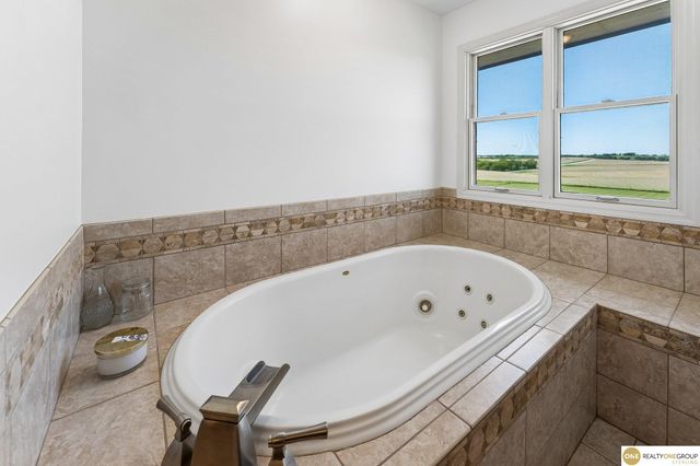 19820 S 174 Plaza, Springfield, NE 68059