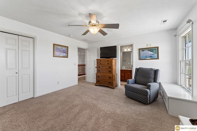 19820 S 174 Plaza, Springfield, NE 68059