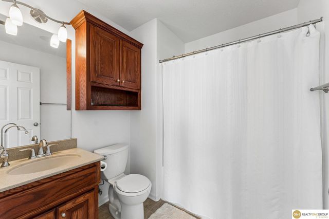 19820 S 174 Plaza, Springfield, NE 68059