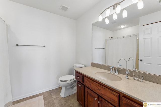 19820 S 174 Plaza, Springfield, NE 68059