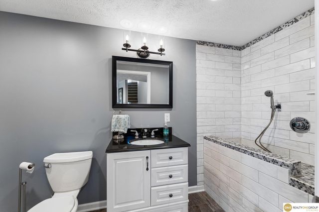 19820 S 174 Plaza, Springfield, NE 68059