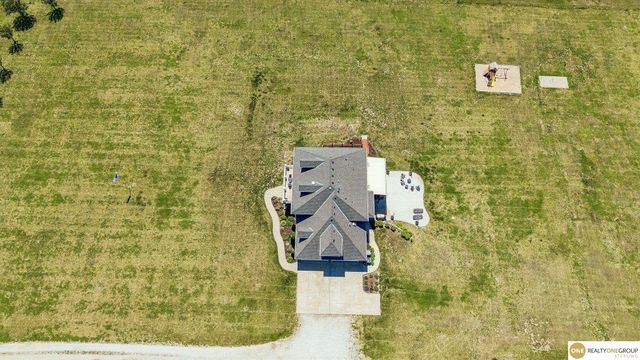 19820 S 174 Plaza, Springfield, NE 68059