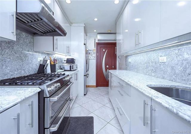 150-55 77th Avenue, Kew Garden Hills, NY 11367