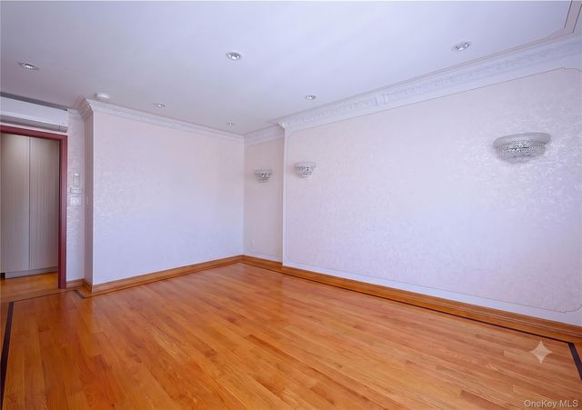 150-55 77th Avenue, Kew Garden Hills, NY 11367