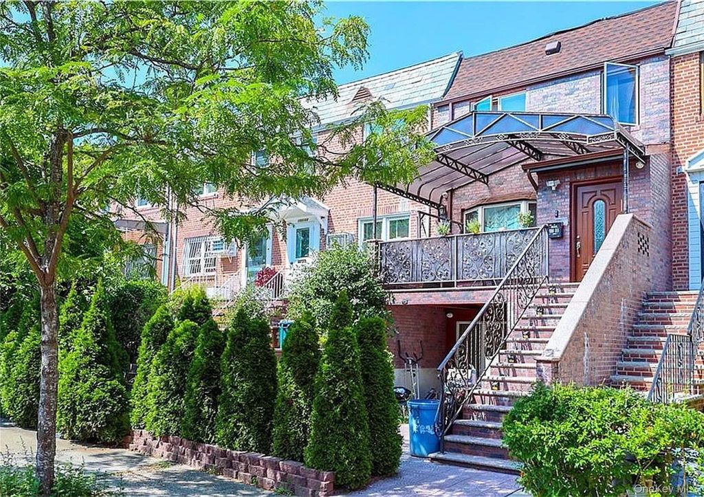 150-55 77th Avenue, Kew Garden Hills, NY 11367