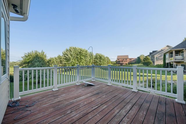 5352 Scenic Oak Drive SW, Rochester, MN 55902