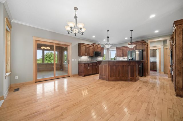 5352 Scenic Oak Drive SW, Rochester, MN 55902