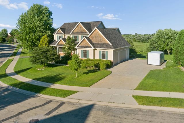 5352 Scenic Oak Drive SW, Rochester, MN 55902