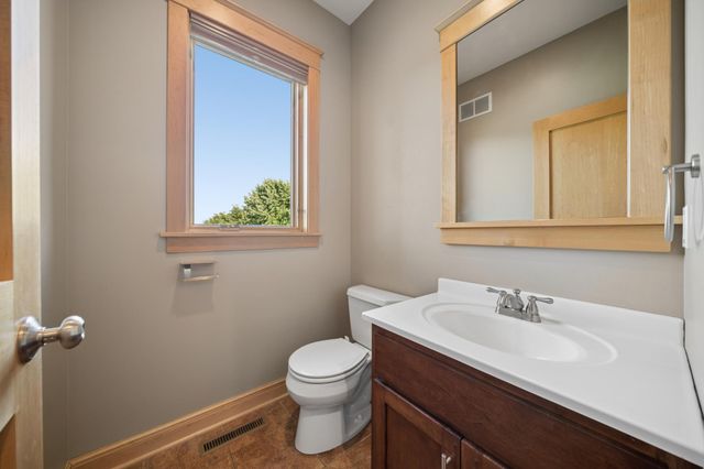 5352 Scenic Oak Drive SW, Rochester, MN 55902