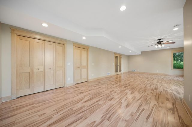 5352 Scenic Oak Drive SW, Rochester, MN 55902