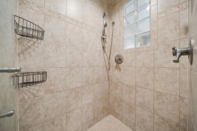 5352 Scenic Oak Drive SW, Rochester, MN 55902