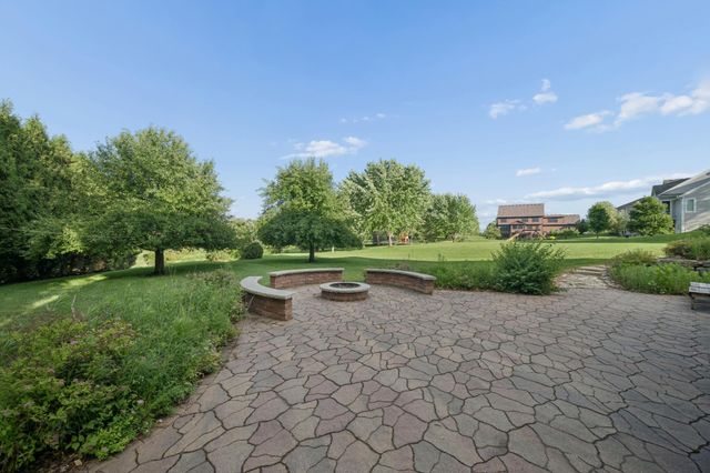 5352 Scenic Oak Drive SW, Rochester, MN 55902