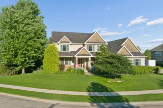 5352 Scenic Oak Drive SW, Rochester, MN 55902