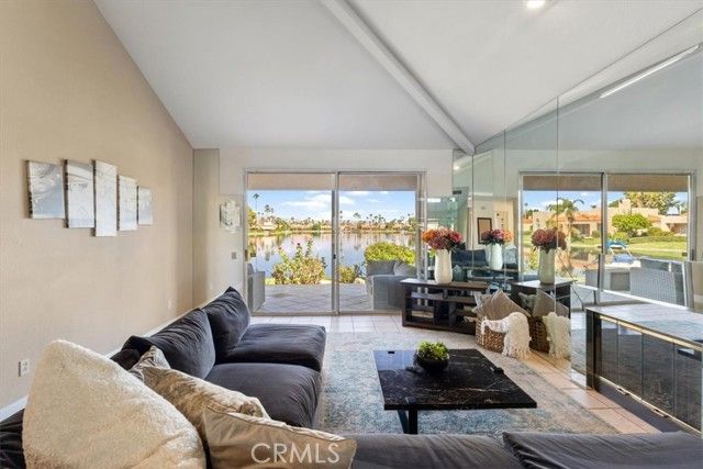 77 Lake Shore Drive, Rancho Mirage, CA 92270