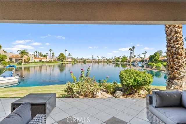 77 Lake Shore Drive, Rancho Mirage, CA 92270